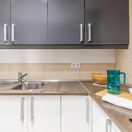 Spacious Flat Puerta Del Sol