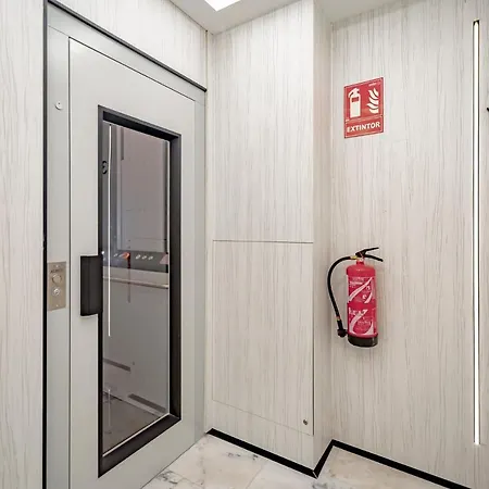 Dobohomes - Montesa 20 Aparthotel *