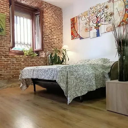 Apartment Lavapies Al Lado Del Rastro Madrid