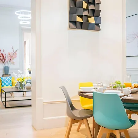 Ever House - Chueca-gran Via *