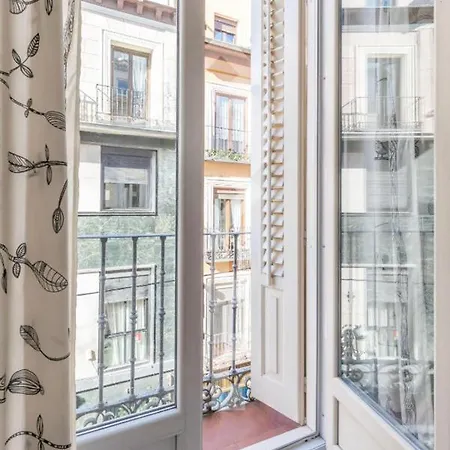Spacious Flat Puerta Del Sol *
