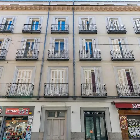 Spacious Flat Puerta Del Sol