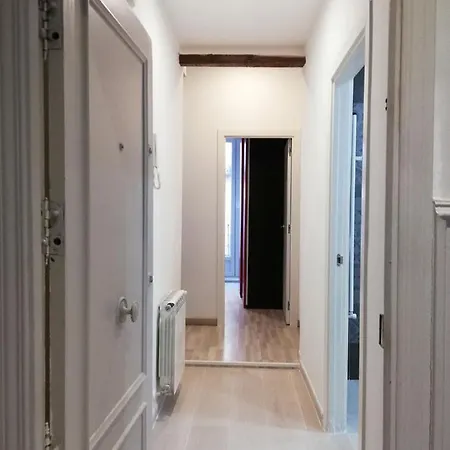 Apartment Spacious Flat Puerta Del Sol