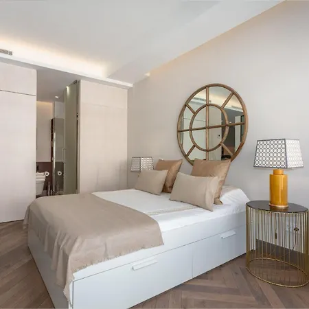 Perfect Place For 2 Next To The Stadium Of Real Doctor Fleming I * Madrid