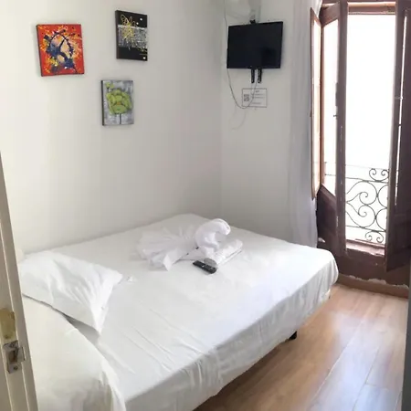 Guest house Gran Via Sol *