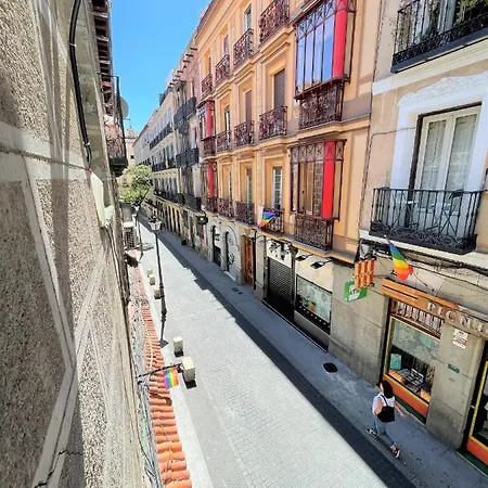 Acogedor Con Balcon En El Barrio De Chueca, Gran Via Con Aire Acondicionado Y Calefaccion