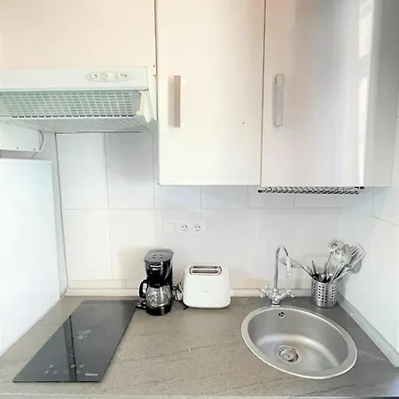 Acogedor Con Balcon En El Barrio De Chueca, Gran Via Con Aire Acondicionado Y Calefaccion *