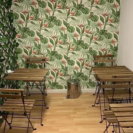 Paradise אכסניה מדריד