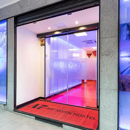 Art Seven Capsules Madrid