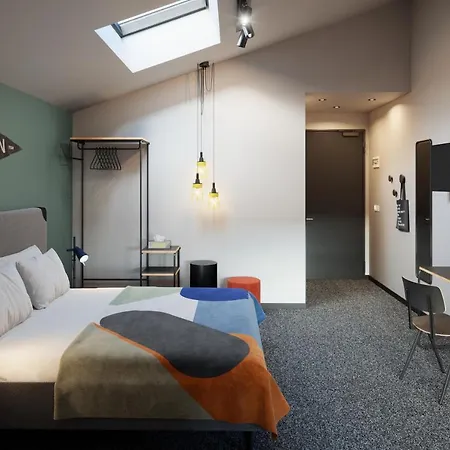 The Social Hub Hotel