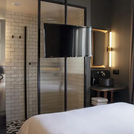 Letoh Letoh Gran Via Hotel 3*