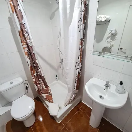 Santa Barbara Guest house 2*