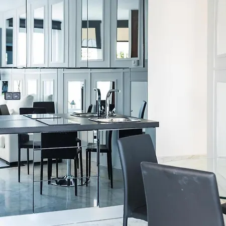 Apartment Amazinn Places Embajadores Iv *