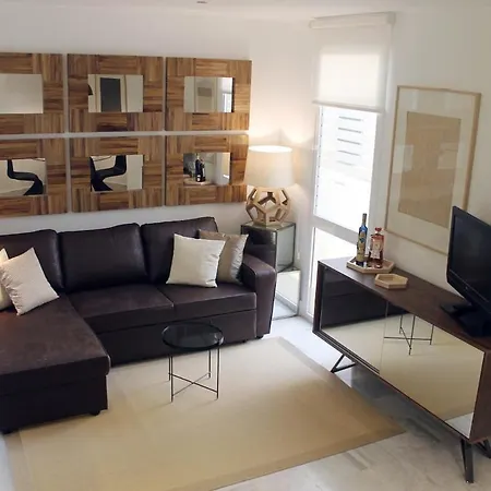 Amazinn Places Embajadores Ii Apartment *