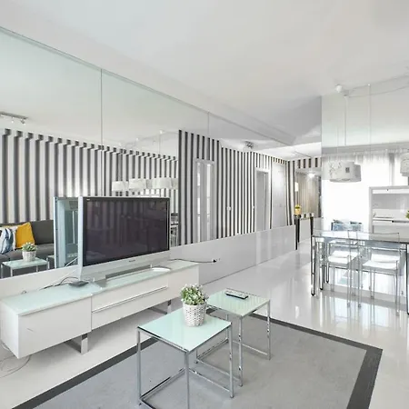 Refinado Barrio Letras Appartement