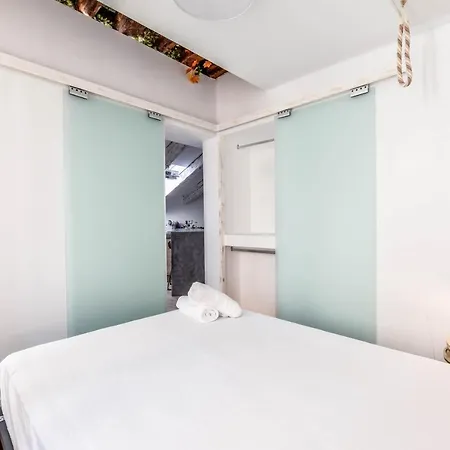 Charming Atico La Latina * Madrid