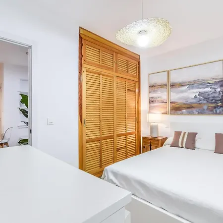 Apartamento Paseo Del Prado Apartment *