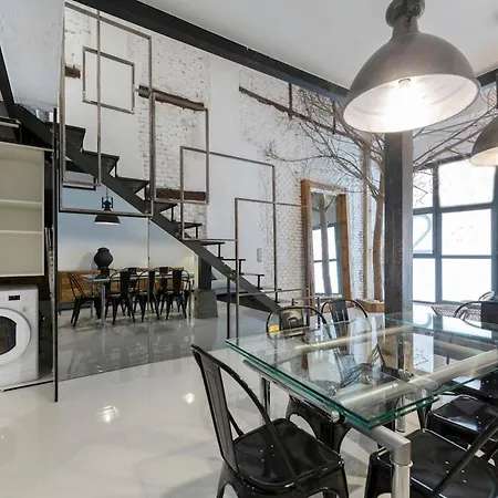 Amazinn Places Gran Via Loft Apartamento