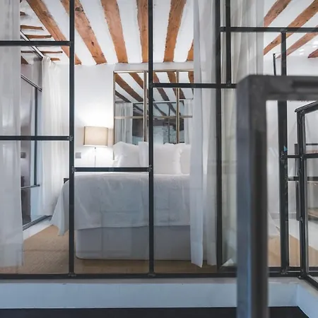 Amazinn Places Gran Via Loft * Madrid
