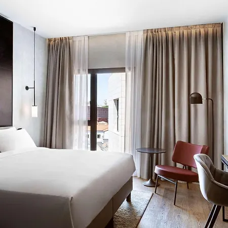 Radisson Red Hotell 4*