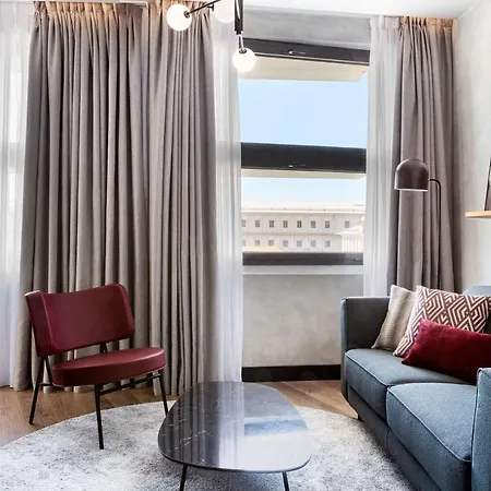 Radisson Red 4* Madrid