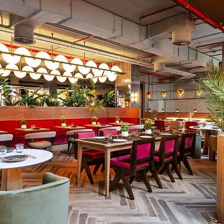 Radisson Red Hotell
