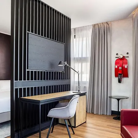 Radisson Red 4* Madrid