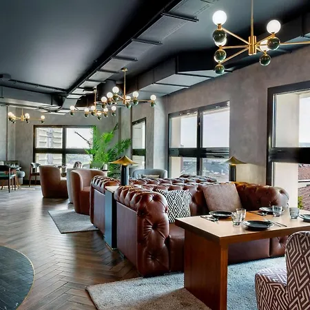 Hotell Radisson Red