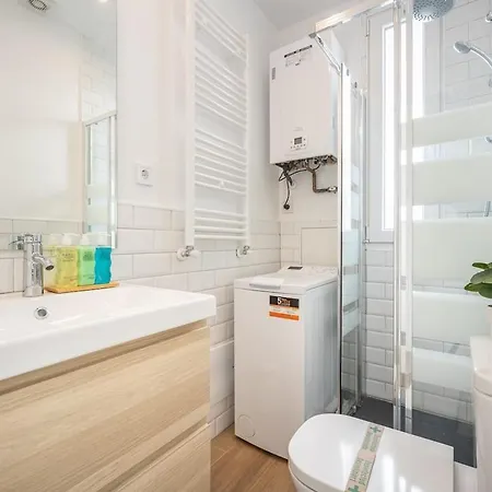 Espacioso Apartamento En El Centro De * Madrid