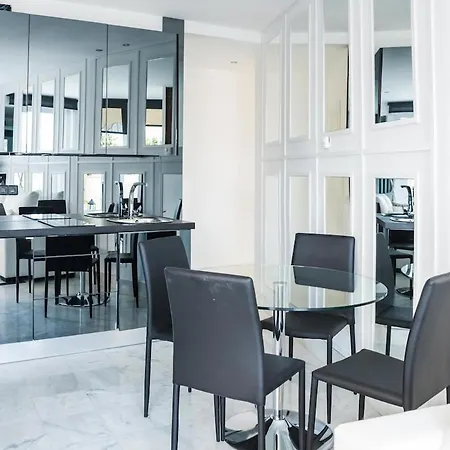 Amazinn Places Embajadores Iv Apartment *