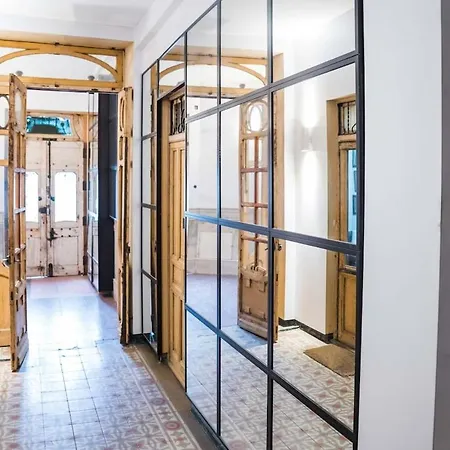 Amazinn Places Embajadores I Apartment