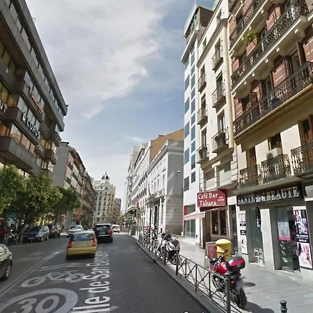 Amazinn Places Gran Via I