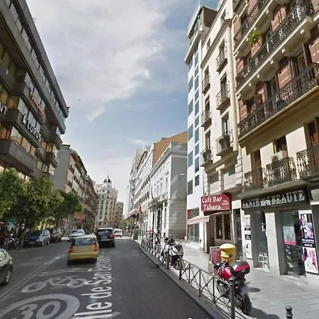Amazinn Places Gran Via V Appartamento