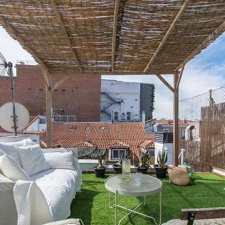 Apartment Amazinn Places Atico Plaza Santa Ana Madrid
