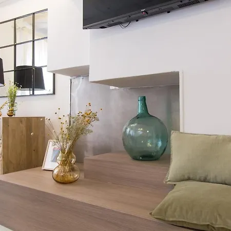 Amazinn Places Atico Plaza Santa Ana Apartment *