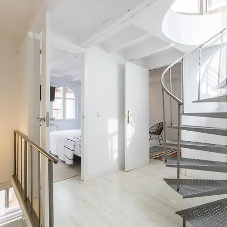 Amazinn Places Atico Plaza Santa Ana Apartment Madrid