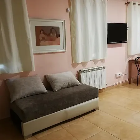 Navarra Guest house 3*