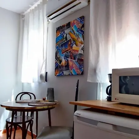 Estudio Lavapies Cerca De Anton Martin *