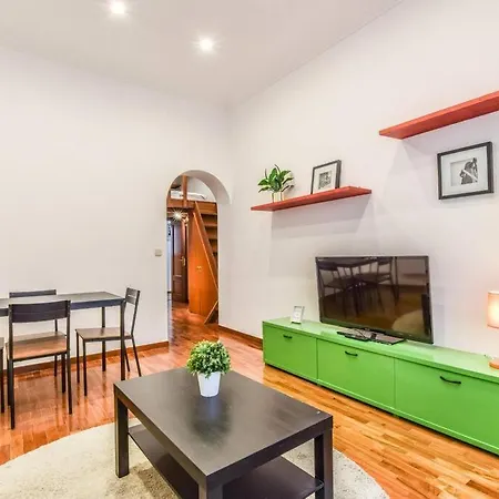 Apartamento Puente De Segovia Apartment *