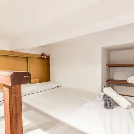 Apartment Apartamento Puente De Segovia Madrid