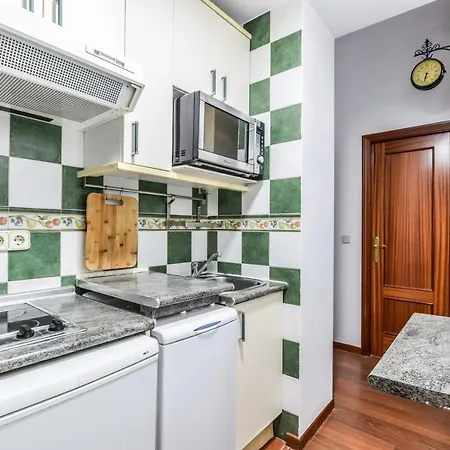 Apartment Apartamento Puente De Segovia Madrid