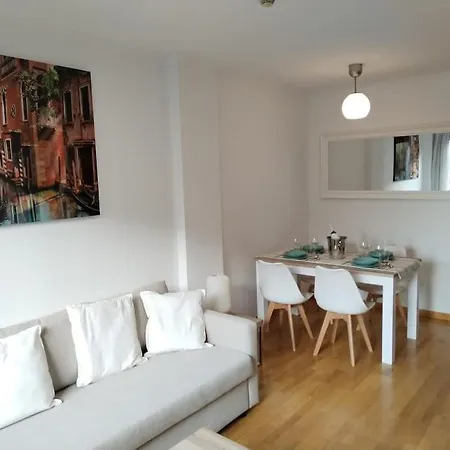Apartment Amplio, Luminoso Y Confortable Cc *