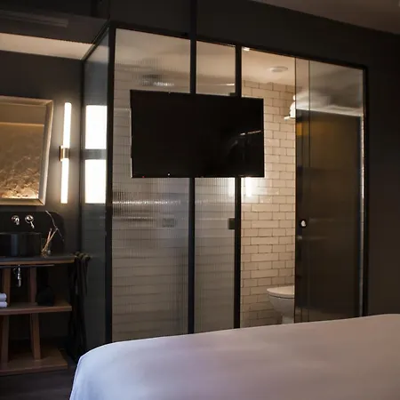 Letoh Letoh Gran Via Hotel 3*