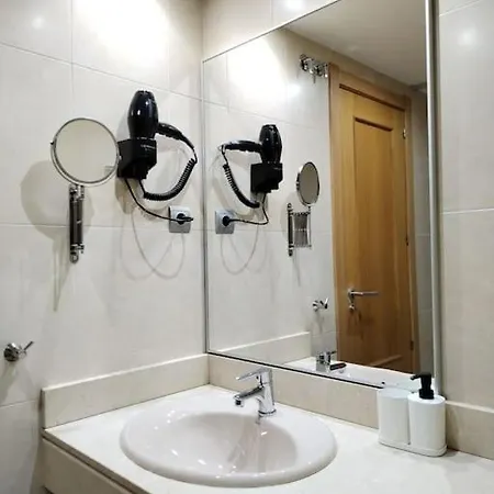 Amplio, Luminoso Y Confortable Cc Apartment Madrid