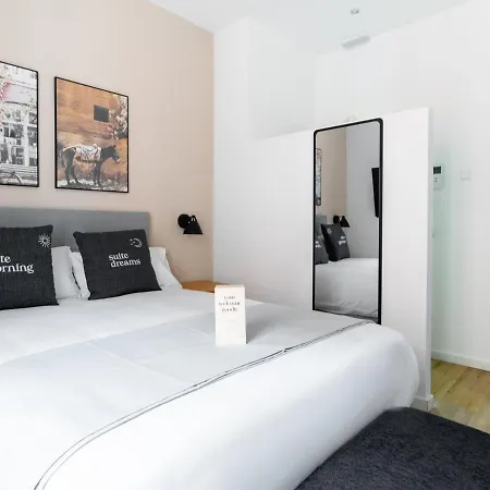 Limehome La Bolsa Apartment *