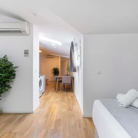 Limehome La Bolsa דירה מדריד