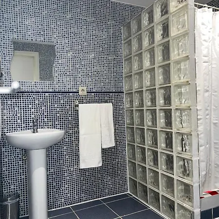 Abaaly Guest house *
