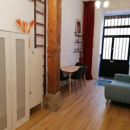 De Diseno Malasana Apartment