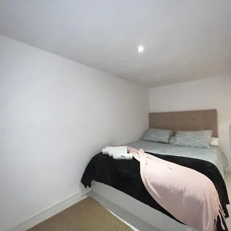 Apartamento Encantador Puente Segovia Caramuel Temporal Madri