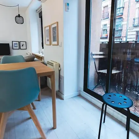 Bright Centric Studio In La Latina Madrid